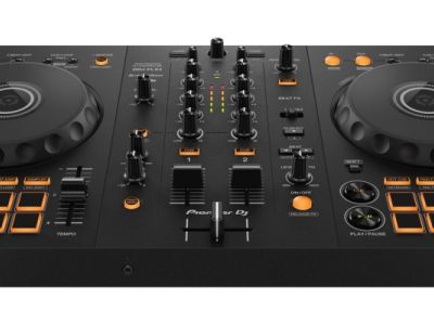 NEW!!!Contrôleur Pioneer!!!NEW
Le DDJ-FLX 4.
Le contrôleur DJ 2 voies au look professionnel, avec un design simple et ergonomique parfait pour les débutants...