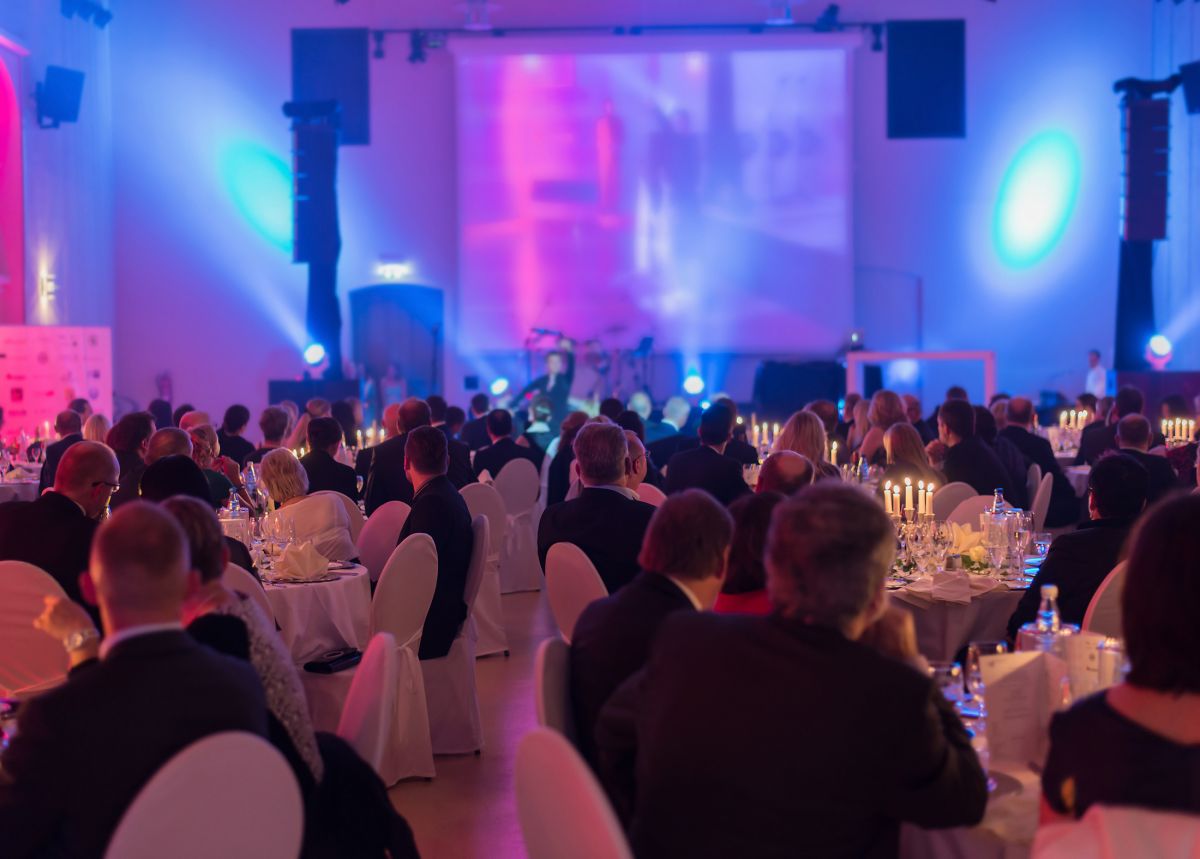 Soirée d'entreprise avec une sono professionnelle en location Soirée d'entreprise avec une sono professionnelle en location