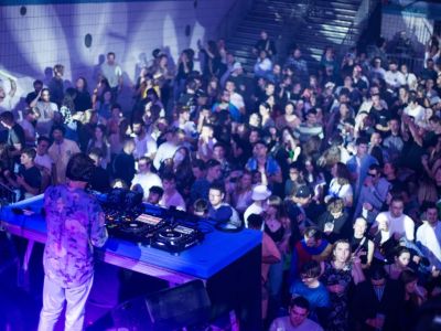 🔴 Les événements reprennent !
Avec nos solutions de location de régie DJ
Merci @acoustic_attack @festivalgrandbain
📷 @morganographe